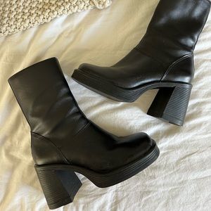 Steve Madden Fantsie Platform Boots